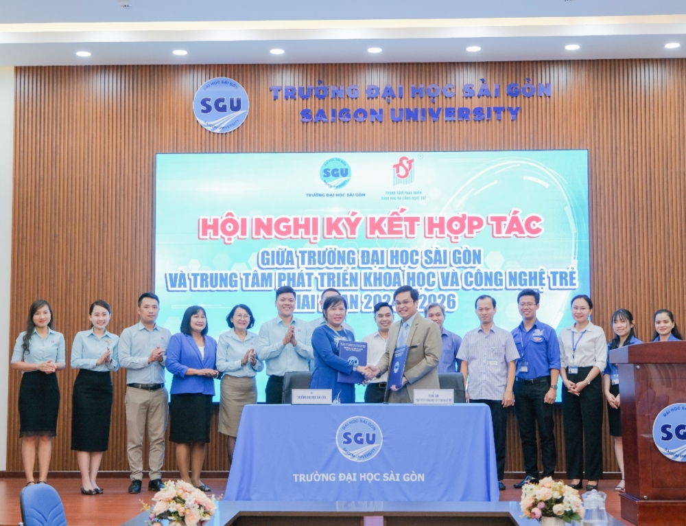 Hội nghị ký kết hợp tác giữa Trường Đại học Sài Gòn và Trung tâm Phát triển Khoa học và Công nghệ Trẻ giai đoạn 2024 – 2026