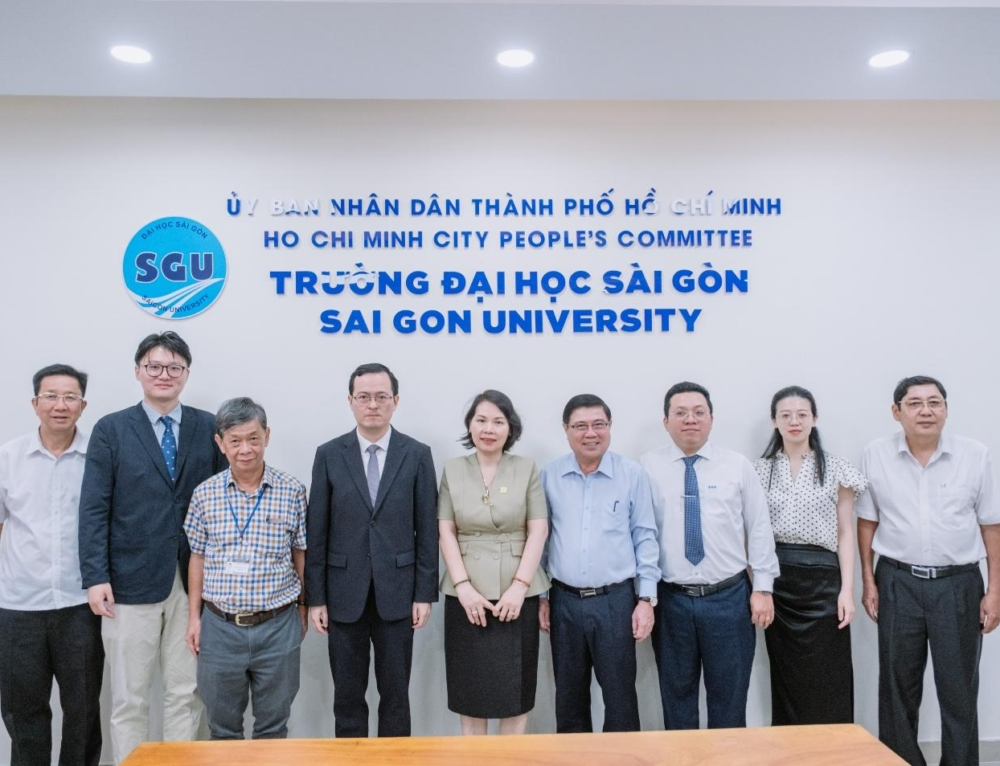 Viện Nghiên cứu Kinh tế – Xã hội Trường Đại học Sài Gòn tiếp đoàn công tác của Phó Tổng lãnh sự Trung Quốc tại Thành phố Hồ Chí Minh