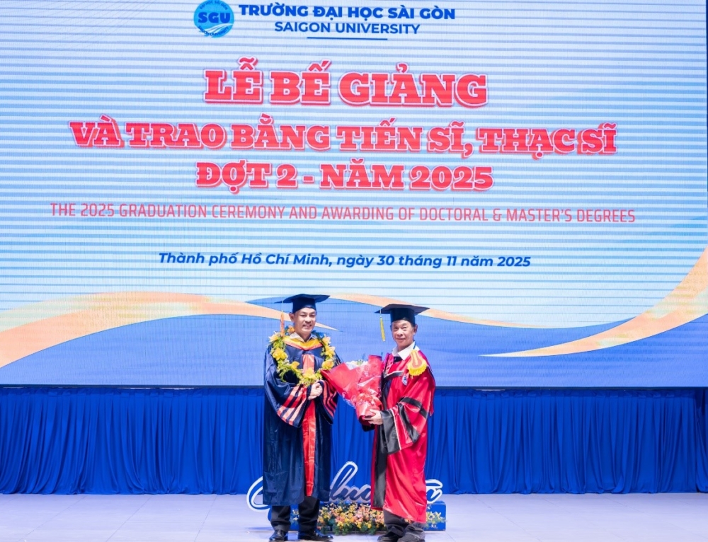 Lễ bế giảng và trao bằng tiến sĩ, thạc sĩ Đợt 2 – Năm 2025